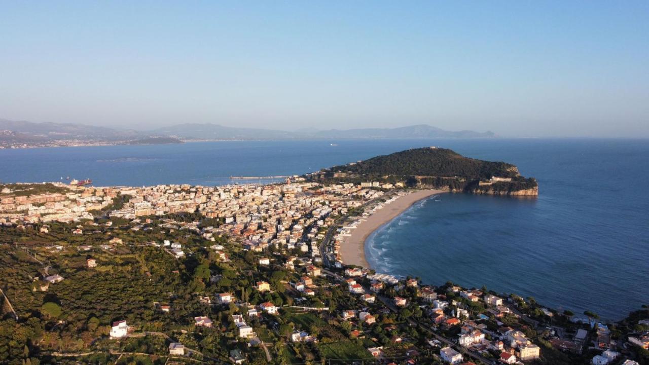 Brezza Di Mare Gaeta B&B Ngoại thất bức ảnh